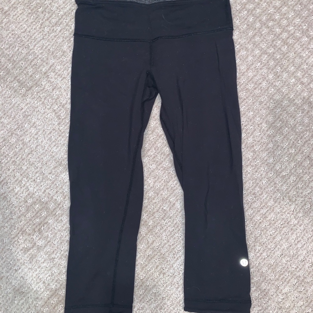 Lululemon Reversable WunderUnder Crops